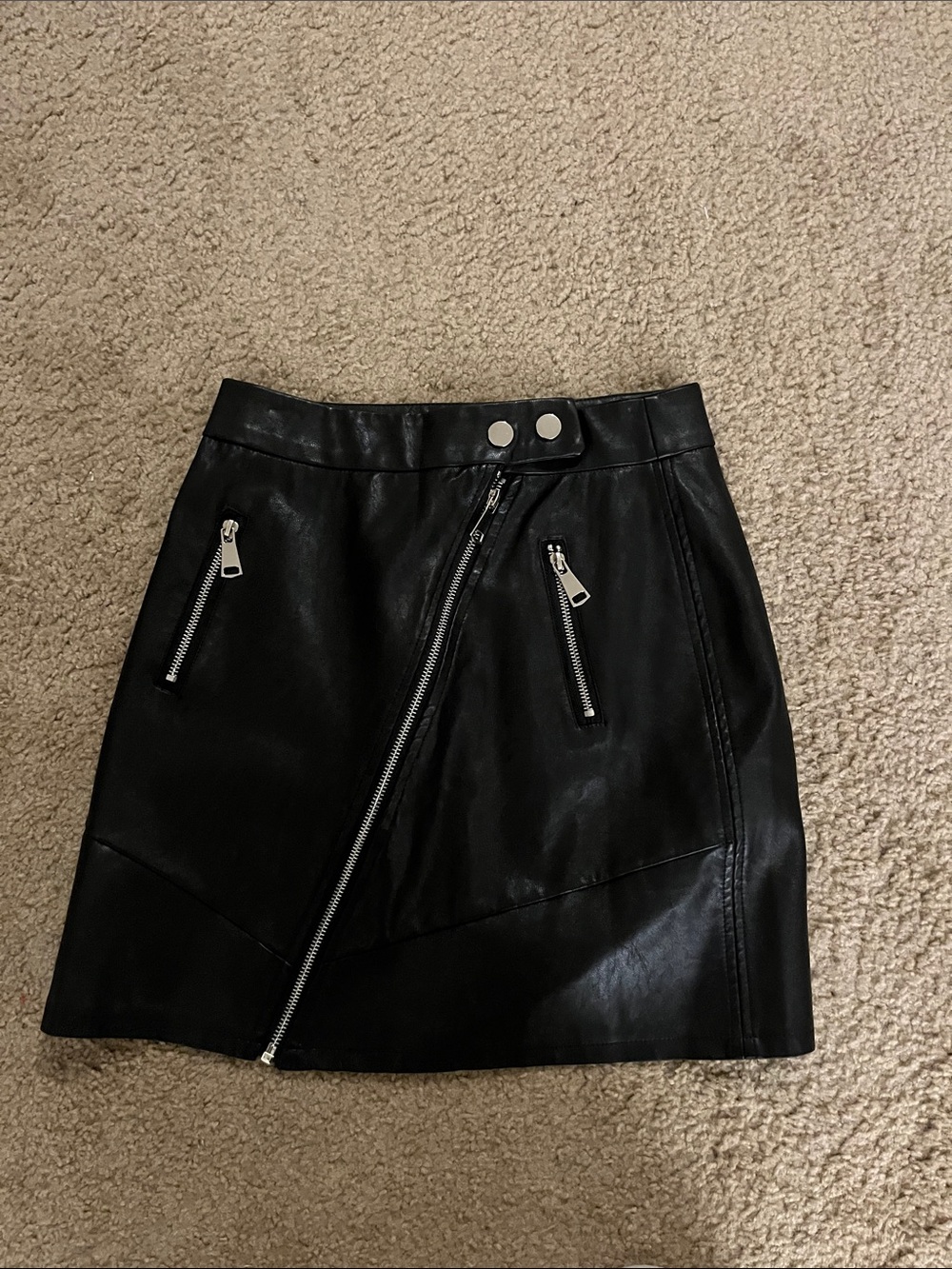 Kendall & Kylie Black Faux Leather Asymmetric Zip Mini Skirt